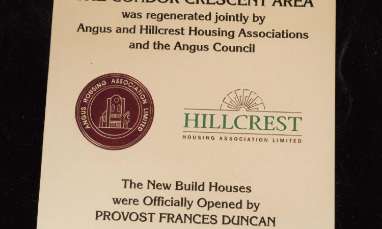 HILLCREST 800 mm x 500 mm three coloured brass