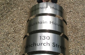 Large curved Stainless